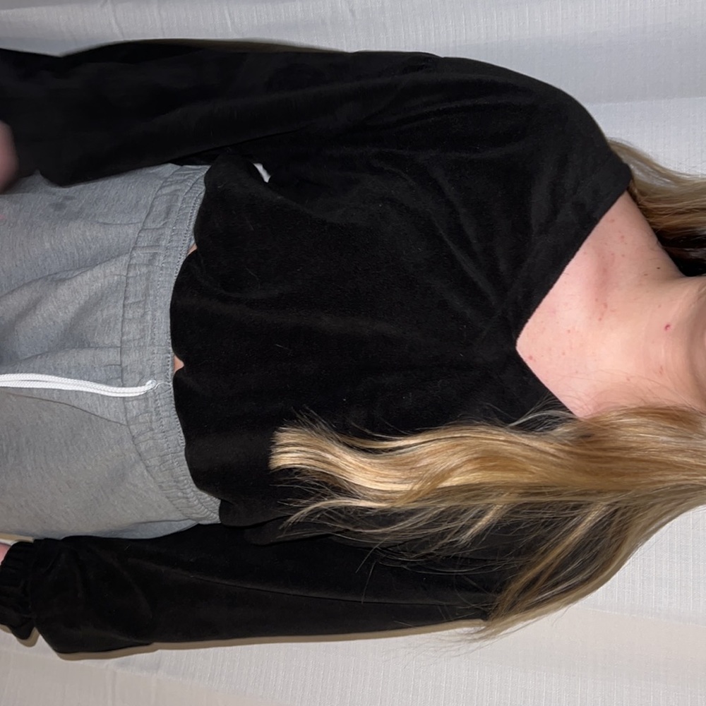 Never worn black comfy top from a local boutique!